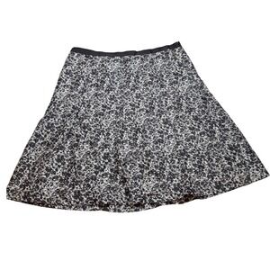 Banana Republic Silk Skirt Floral Print Black White A-Line Size 14 Flowy Chic